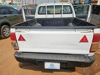 A picture of 4 5m Toyota Hilux Double Cabin Smooth 4 Plug Engine