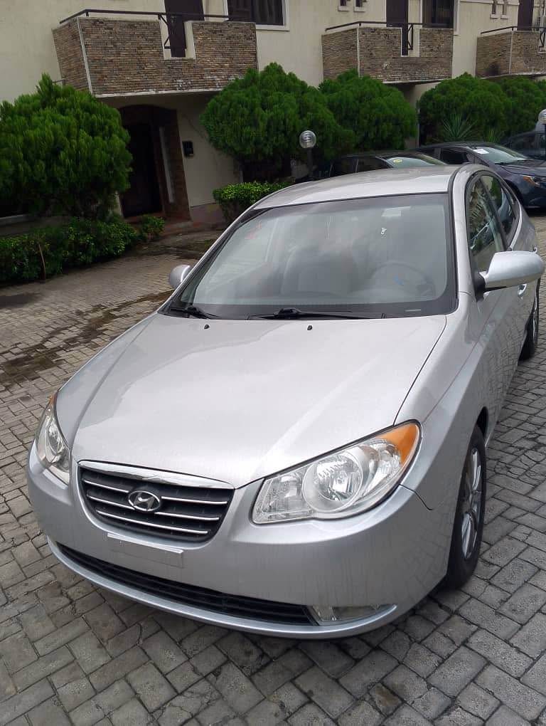 A picture of FOREIGN USED 2009 HYUNDAI ELANTRA