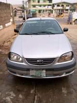 A picture of 2004 Toyota Avensis Le