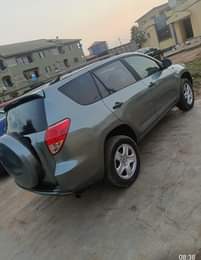 A picture of Toyota RAV4 Nigeria used.2008