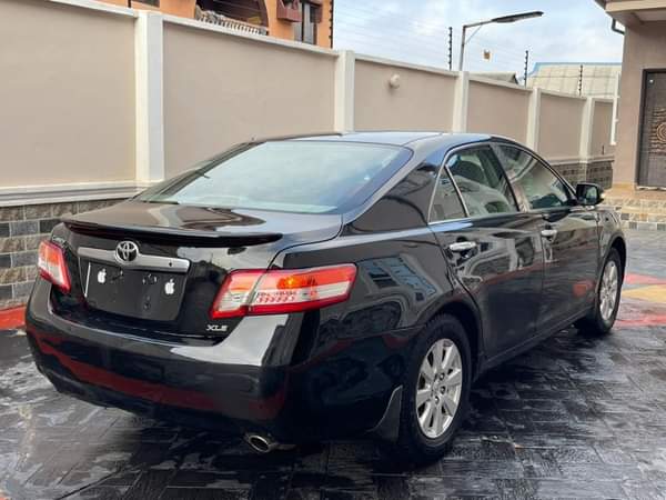 A picture of WOW This is premium standard Toyota Camry 2007 model xle