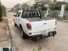 A picture of Mistibushi L200 2008 model Nigerian used super sharp