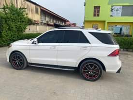 A picture of 2016 Mercedes Benz GLE350 4MATIC 4matic