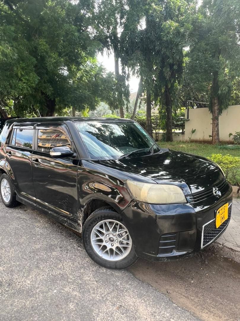 A picture of Toyota rumion