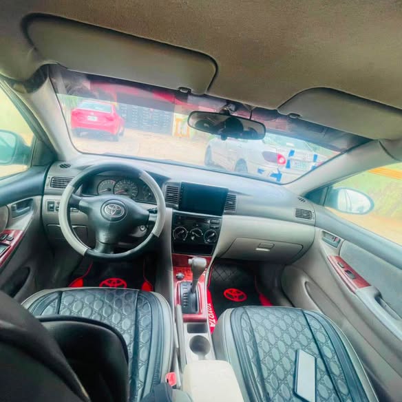 A picture of Toyota Corolla 06