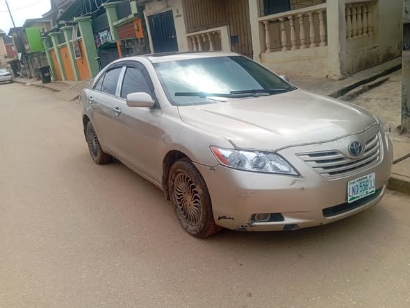 A picture of Dealers Toyota Camry XLE 2008 Model Full Option With Rev