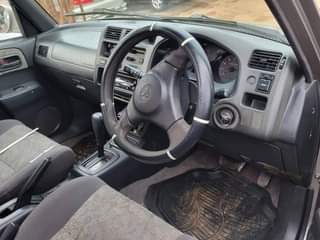 A picture of 1999 Toyota Rav4 super 2.0cc