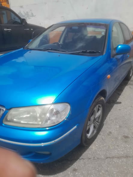 nissan almera