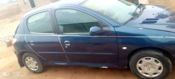A picture of Peugeot 206