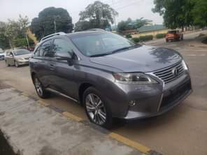 A picture of AWOOF DEAL Foreign Used LX Rx350 2015 model on belt