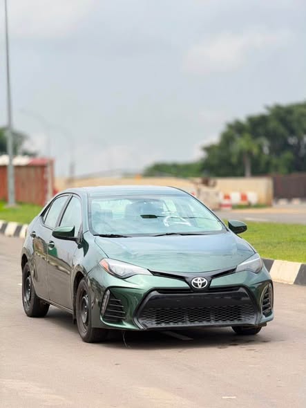 A picture of 2016 TOYOTA COROLLA LE FOREIGN USED GOING FOR JUST 13M
