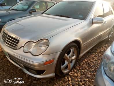 A picture of Clean partly first body Mercedes Benz c230 2007 model with