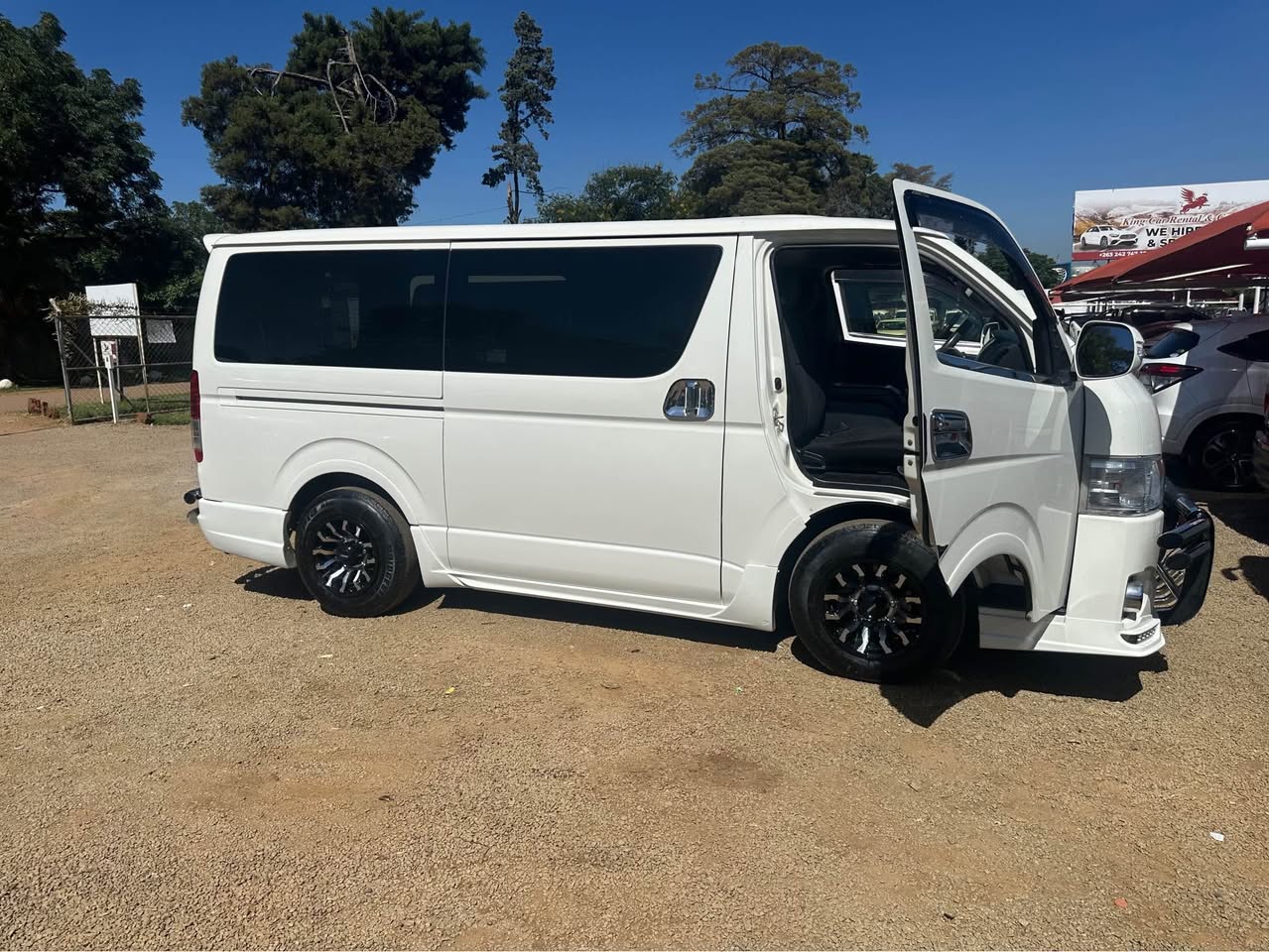 used toyota hiace