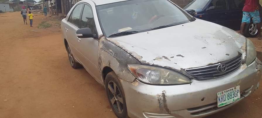 A picture of Toyota Camry 02