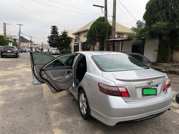 A picture of Registered 2009 Toyota Camry SE