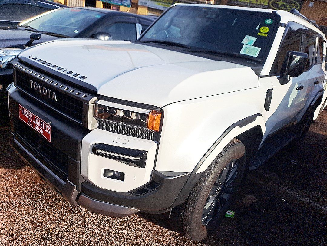 A picture of TOYOTA LAND CRUISER Model 2024 2800 Cc Diesel Engine Call