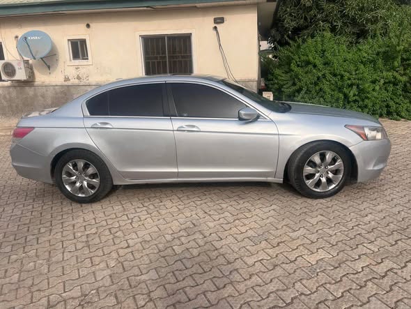 A picture of HONDA ACCORD 2009