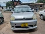 A picture of Toyota sienta