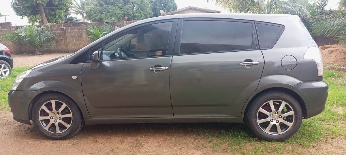 A picture of Toyota Verso