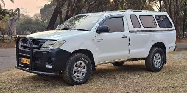 used toyota hilux