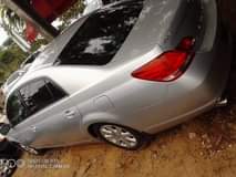 A picture of 2006 Toyota Avalon 06 model