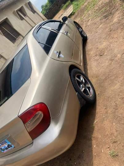 A picture of 2004 Toyota Camry 08069525376