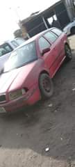 A picture of Car