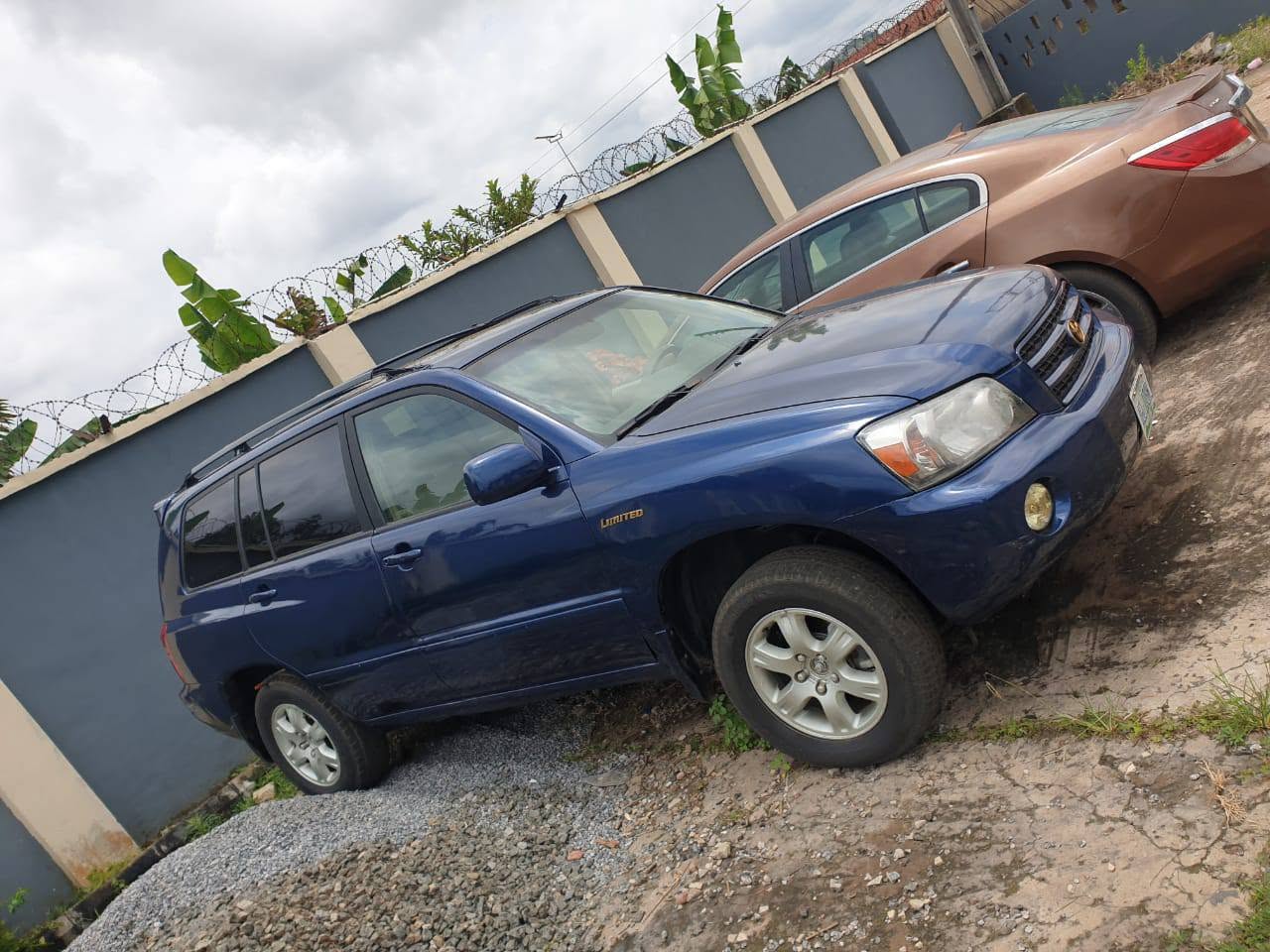 A picture of TOYOTA HIGHLANDER