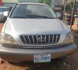 A picture of Lexus Rx 300 Year 2002
