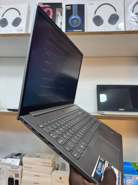 A picture of Lenovo core i5 11th ram 8 ssd 512gb