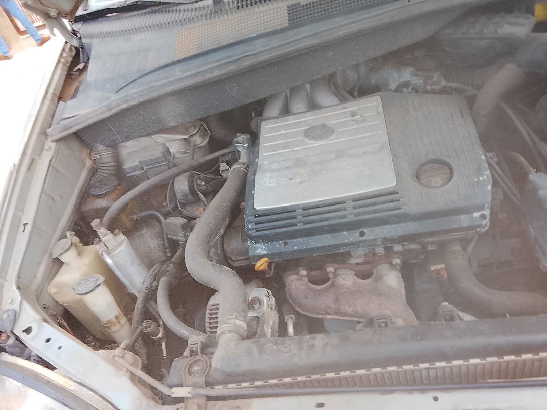 A picture of 2003 Toyota sienna