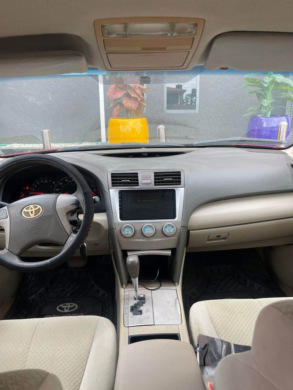 A picture of TOYOTA CAMRY 2008
