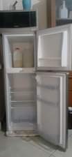 A picture of 256702307258 Used Fridge on sell