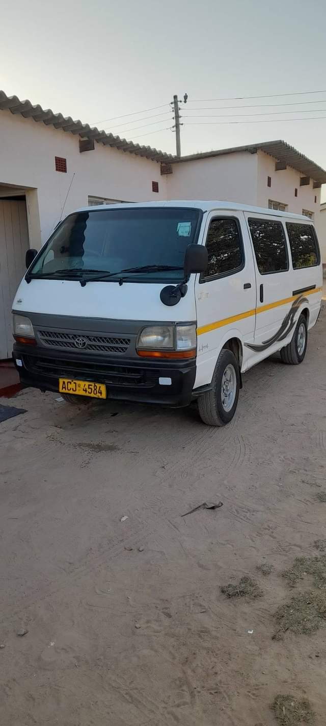 used toyota hiace