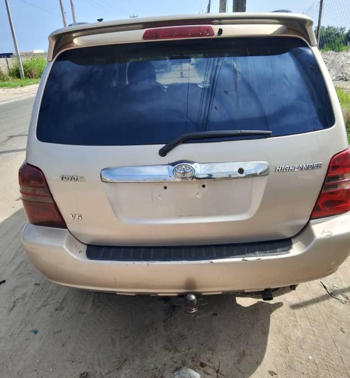 A picture of 2006 Toyota highlander