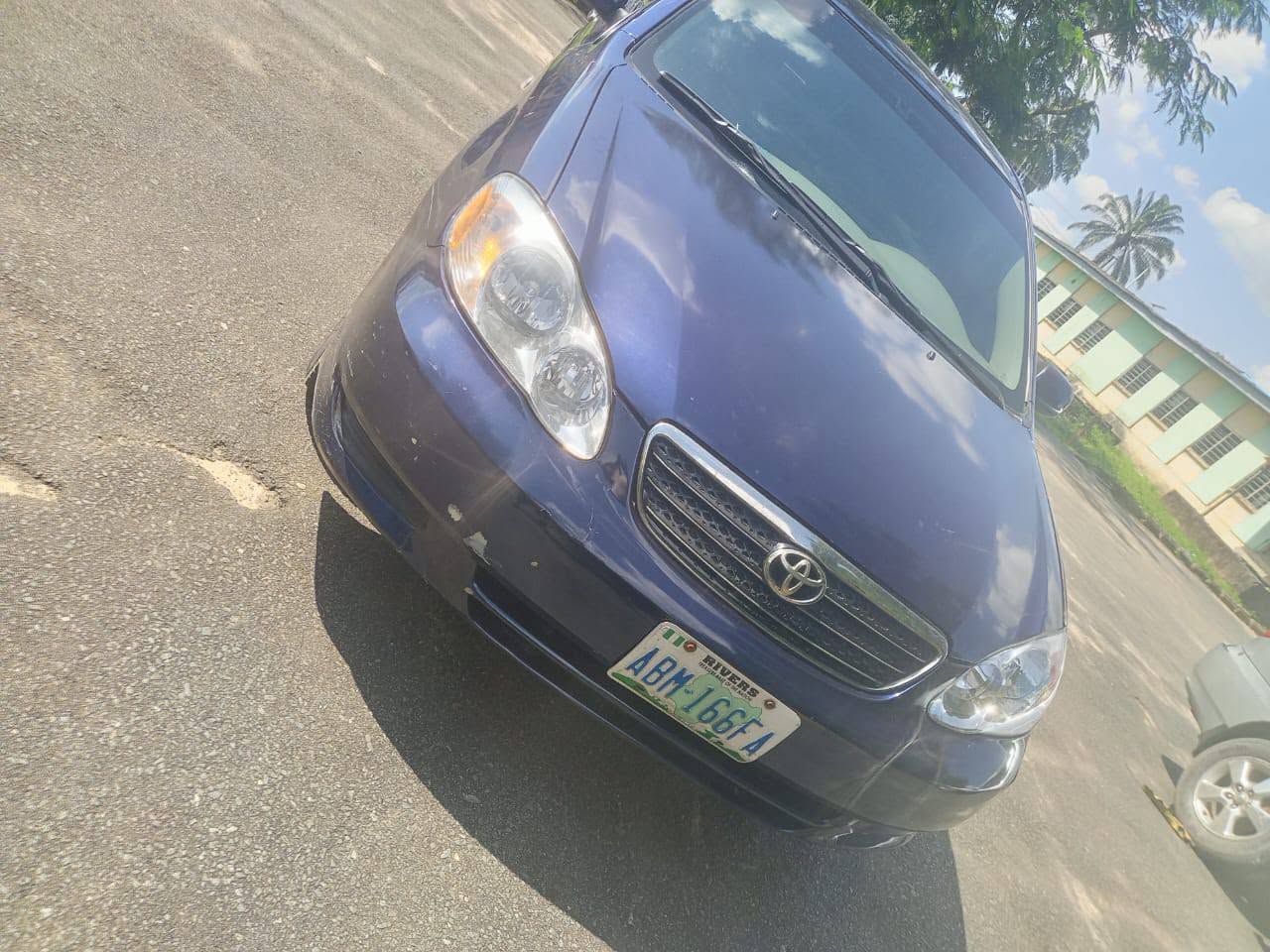 A picture of 2 8m only for this Well Maintained TOYOTA COROLLA 2004