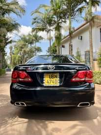 A picture of TOYOTA CROWN UBN MODEL 2013 CC 2 5 engine Price