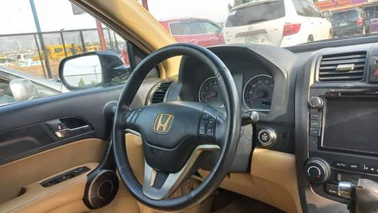 A picture of Thumbstart and remote start 2009 Honda CR V Limited Edition