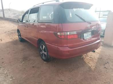 A picture of Clean used Toyota previa 2006 model with duty Location is