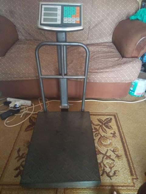 A picture of DIGITAL WEIGHING SCALE 300kg