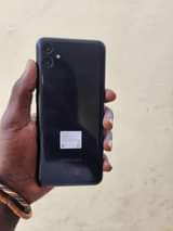 A picture of samsung A04e 0692853914 64gb BEI 180 000