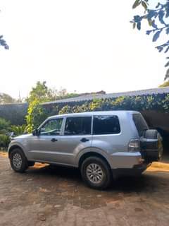 used mitsubishi pajero