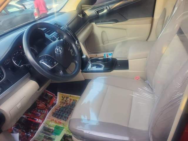 A picture of 2012 Toyota Camry Le