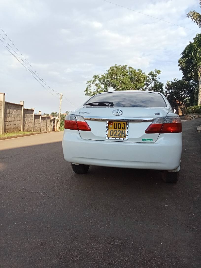 A picture of Toyota Premio