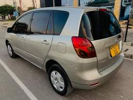 A picture of TOYOTA iST