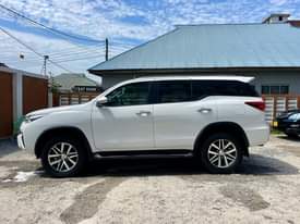 A picture of FORTUNER