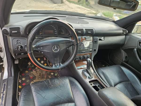A picture of Awoof Awoof Mercedes Class C coup Engine excellent Gear Powerful