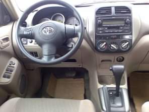 A picture of URGENT SALES 09164626587 RAV4 2005 MODEL FOR SALE PRICE 3