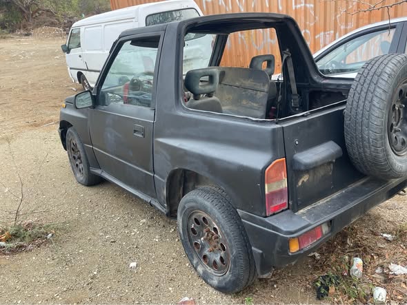 A picture of Zusuki Jeep