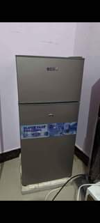 A picture of FRIJI BOSS LITA 73 CLEAN INAGANDISHA NA KUPOOZA LAKI TATU